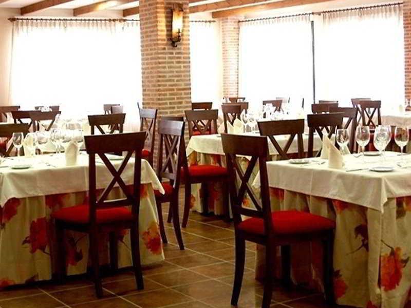 Palacio De Monfarracinos Benavente Restoran fotoğraf